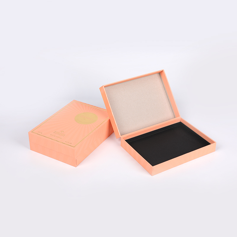 Flame Cashing Fragrance Packaging Box、ソフトタッチラミネーション